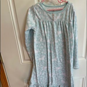 Carter’s girls fleece nightgown size 6-7